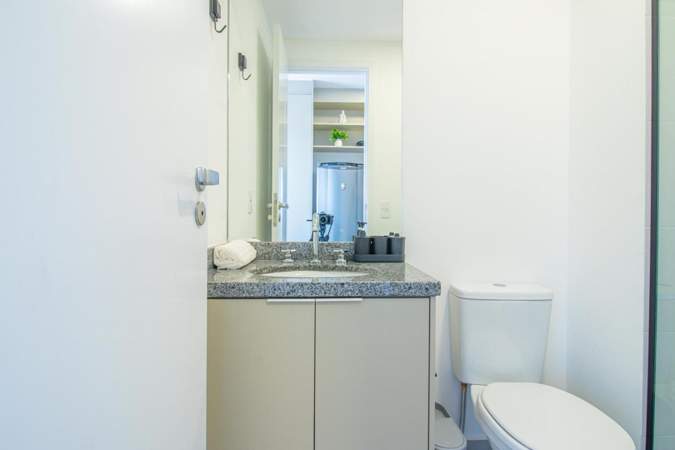 Elegante Com Varanda E Otima Localizacao Apartment Sao Paulo