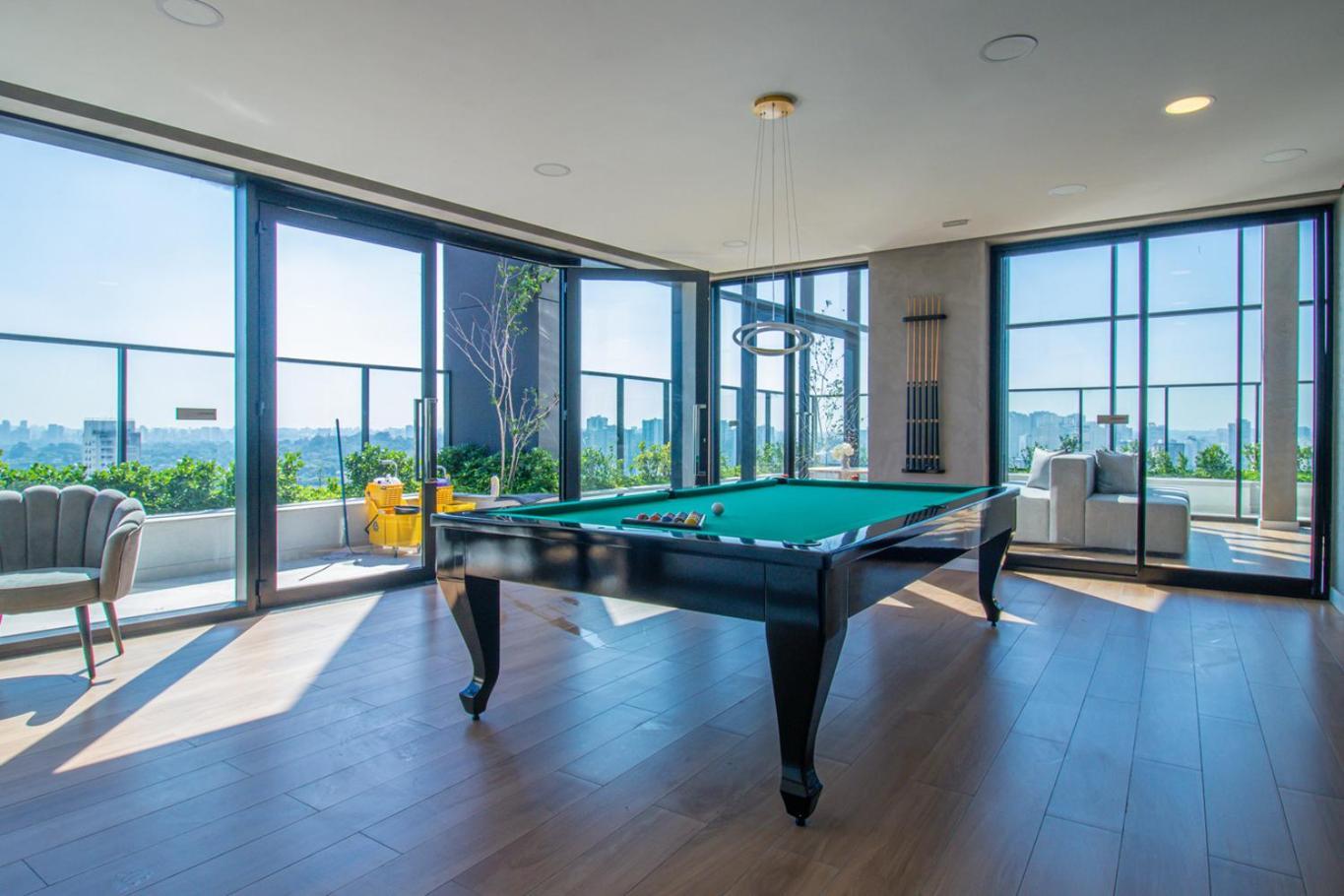 Elegante Com Varanda E Otima Localizacao Sao Paulo
